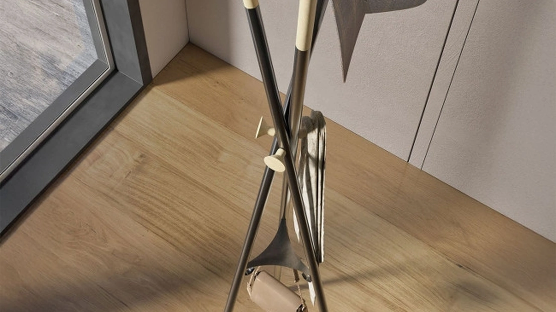 Appendiabiti Silhouette di Maconi