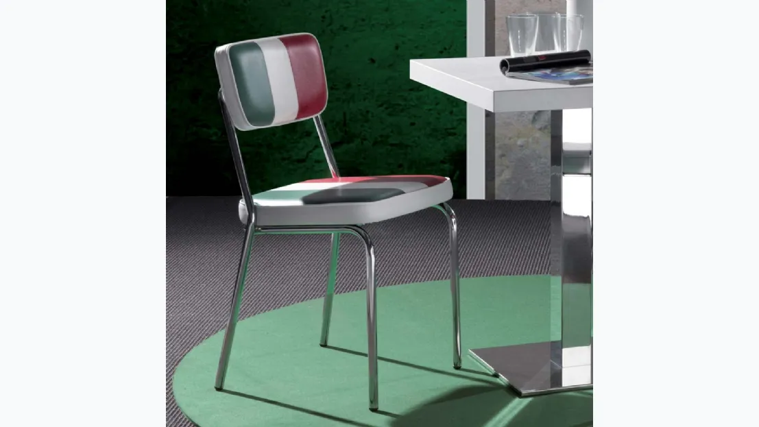 Sedia Hollywood-Sprint in ecopelle imbottita Italian Flag con base in metallo cromato di La Seggiola