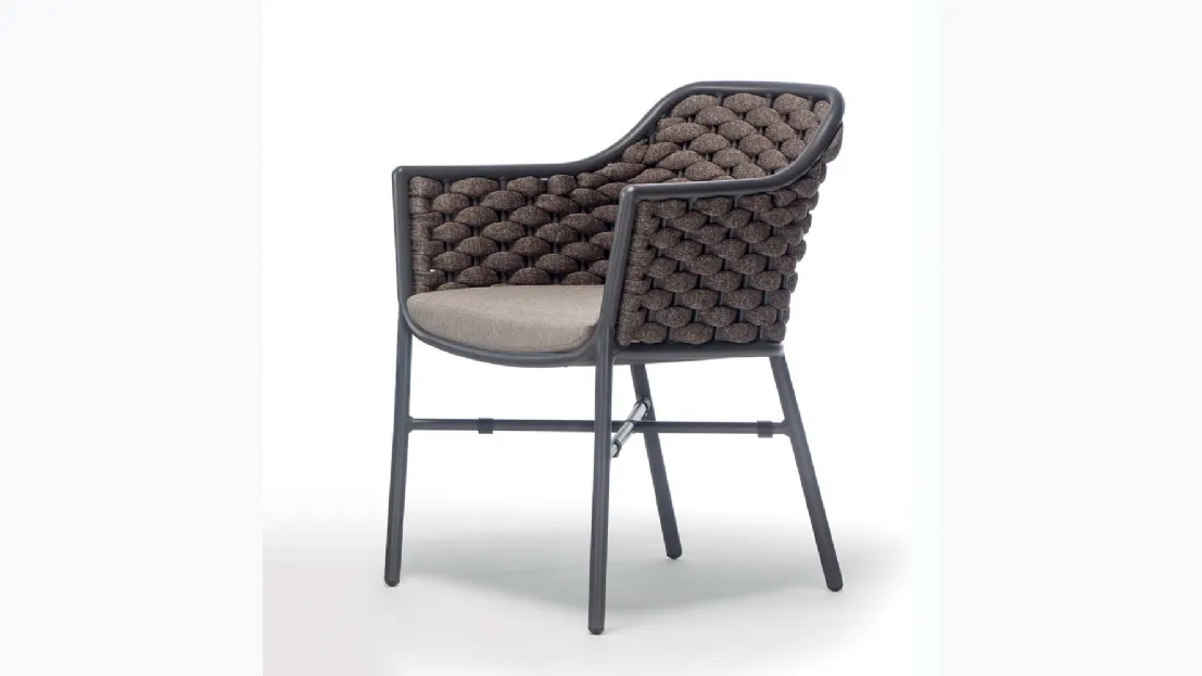 Poltroncina Nice P con struttura in alluminio e corda poliestere con gomma interna di La Seggiola